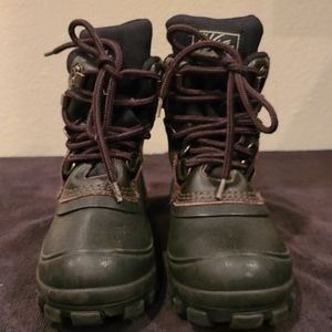 Brown leather snow boots